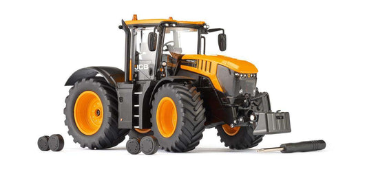 JCB FASTRAC 8330