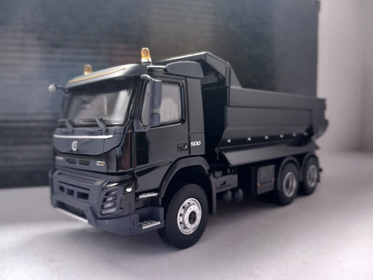 VOLVO FMX BLACK EDITION