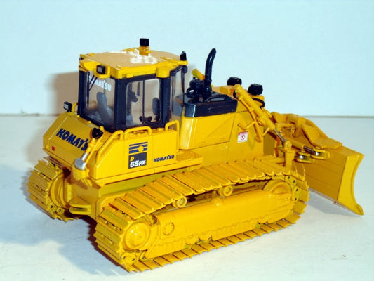 KOMATSU D65PX-17