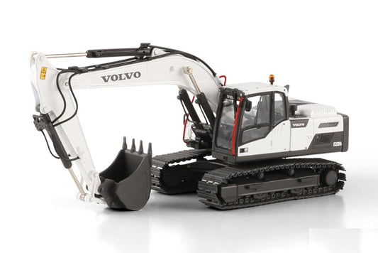 VOLVO EC220D