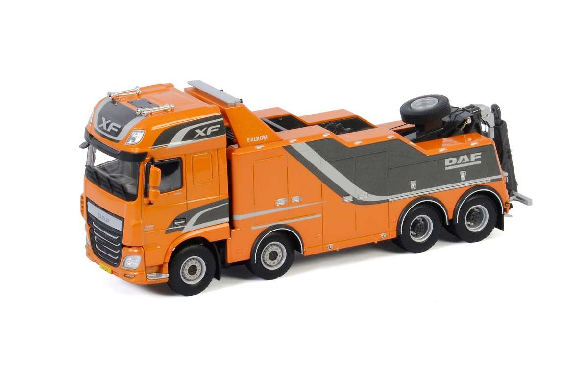 DAF XF SUPER SPACE CAB WRECKER 8X4