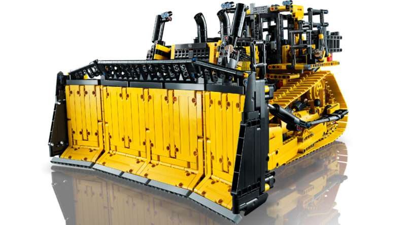 LEGO TECHNIC BULDOZER CAT D11