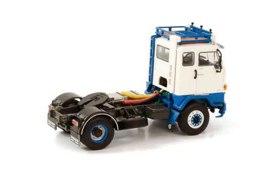 VOLVO F8 4X2