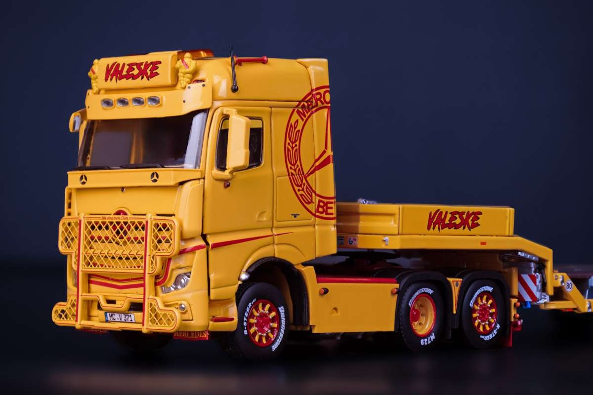 MERCEDES BENZ ACTROS GIGASPACE 6X2