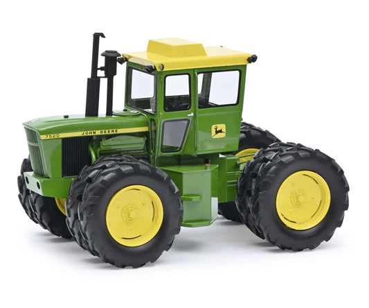 JOHN DEERE 7520