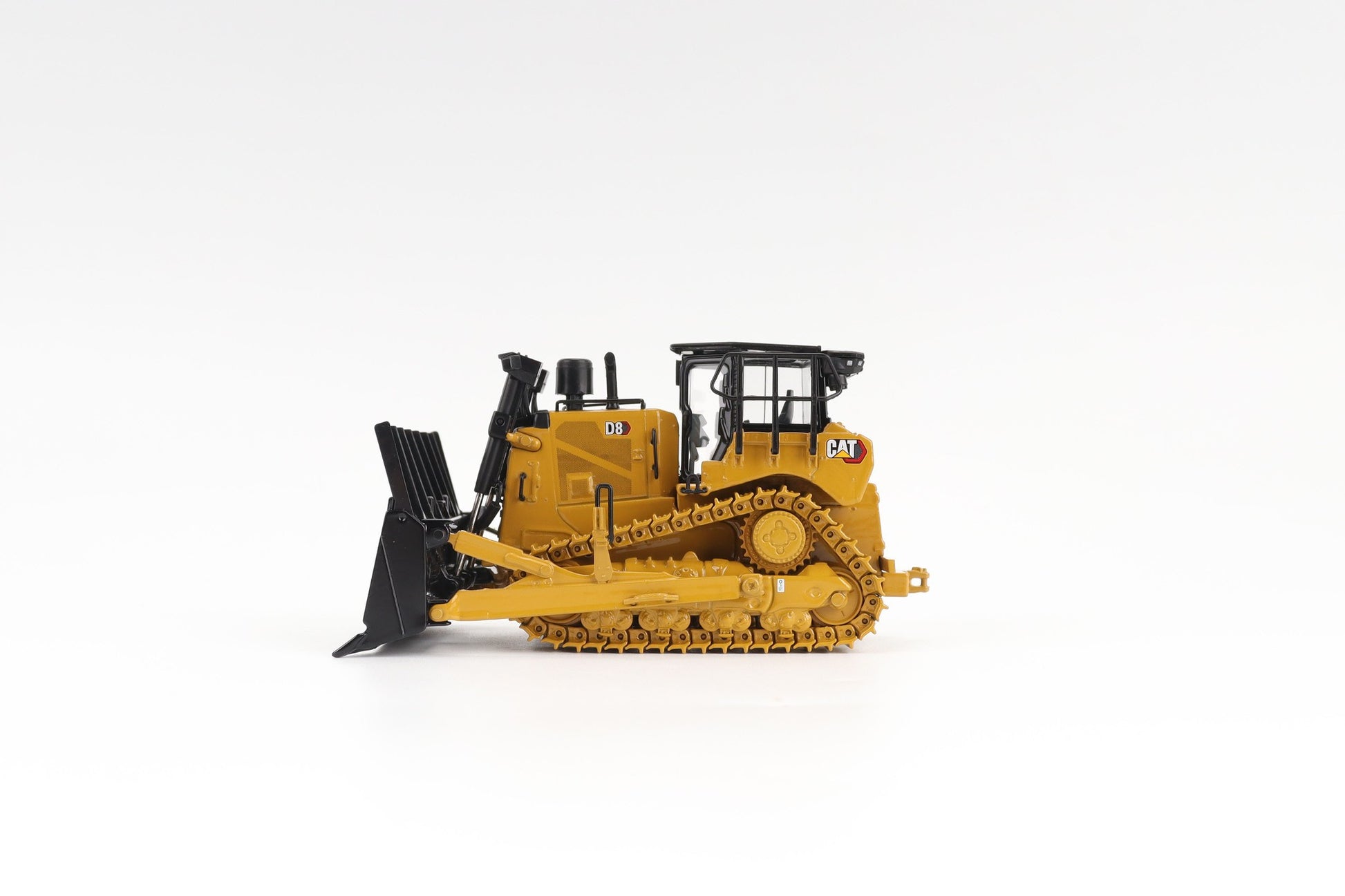CATERPILLAR D8 DOZER