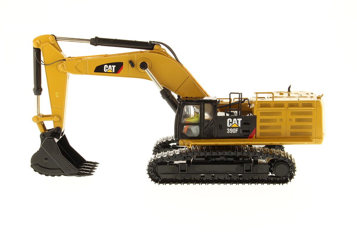 CATERPILLAR 390F LE